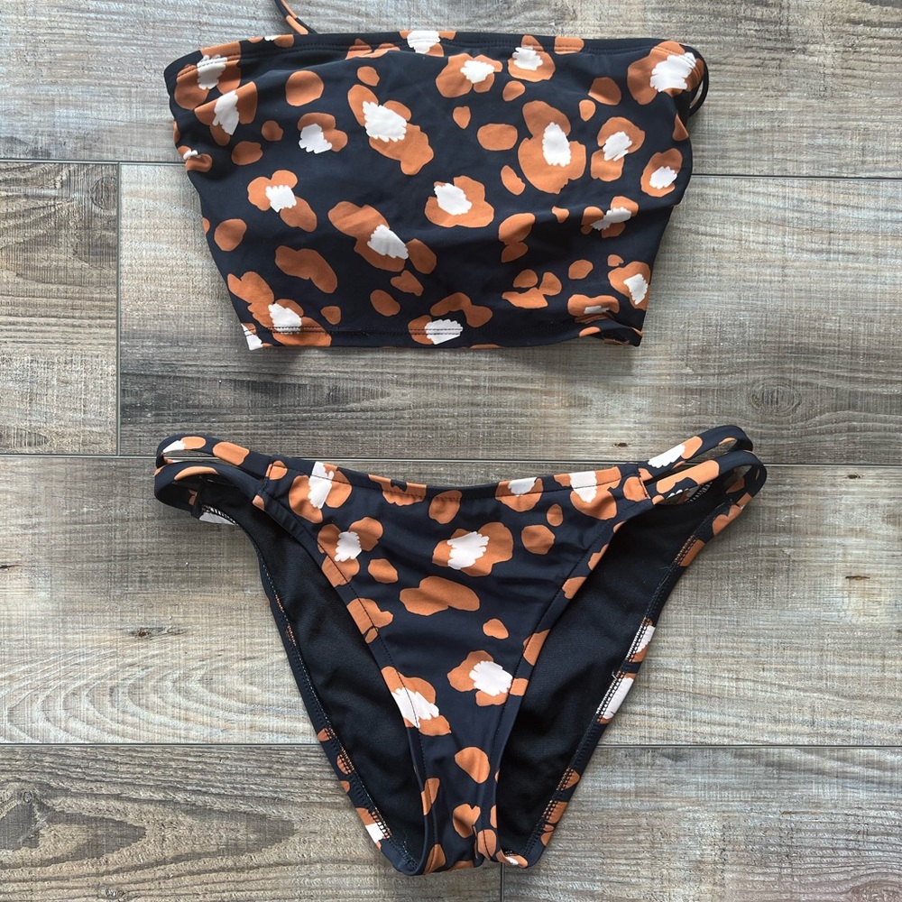 Leopard print bikini